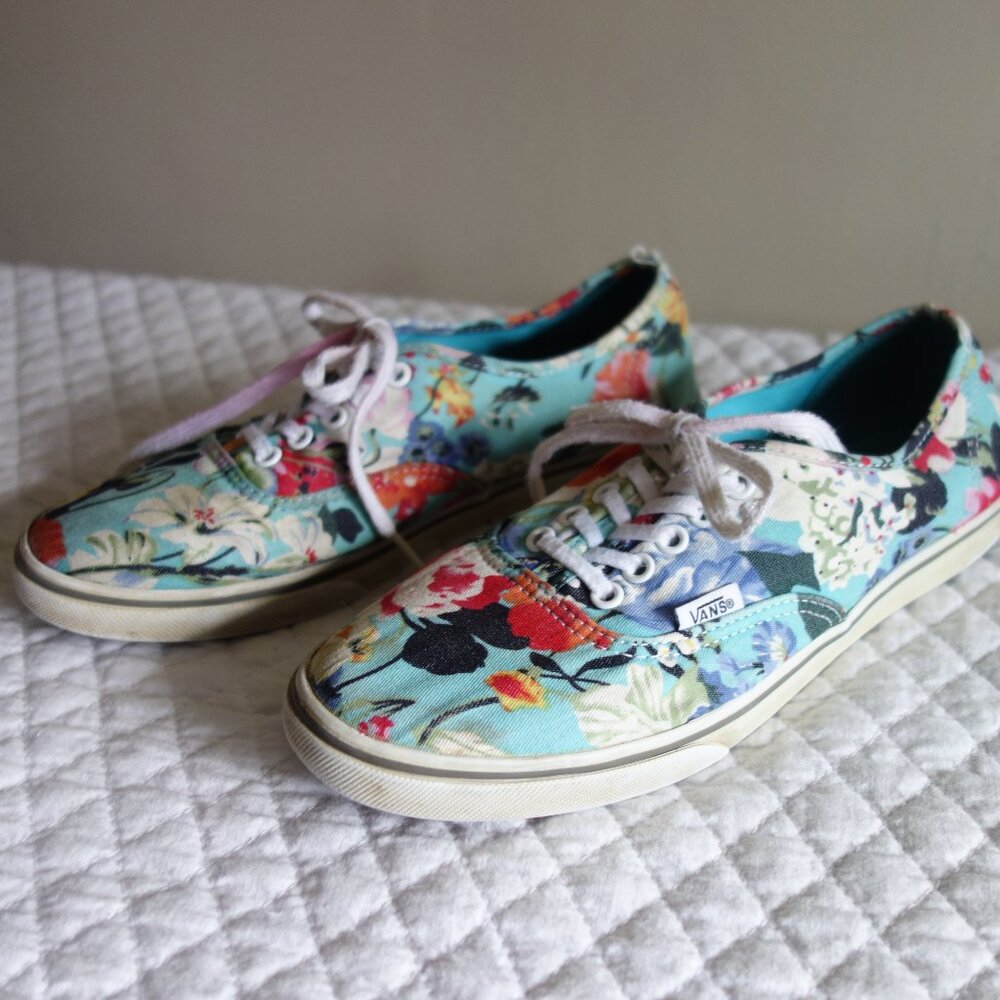 Vans Floral Lace-Up Sneakers – Mens 6.5 / Wmns 8
